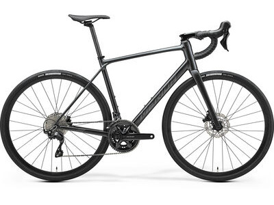 Merida Scultura Endurance 400 - Silk Black/Silver - MY25